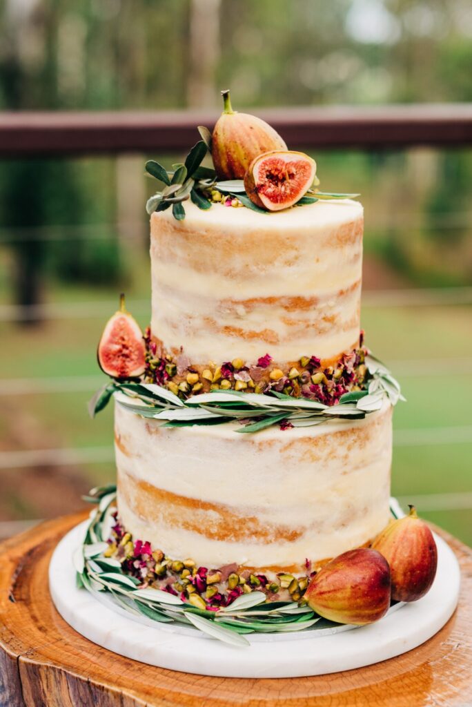 Fall Wedding Cake Flavors, Fall Wedding, Fall Wedding Planning, Guestie